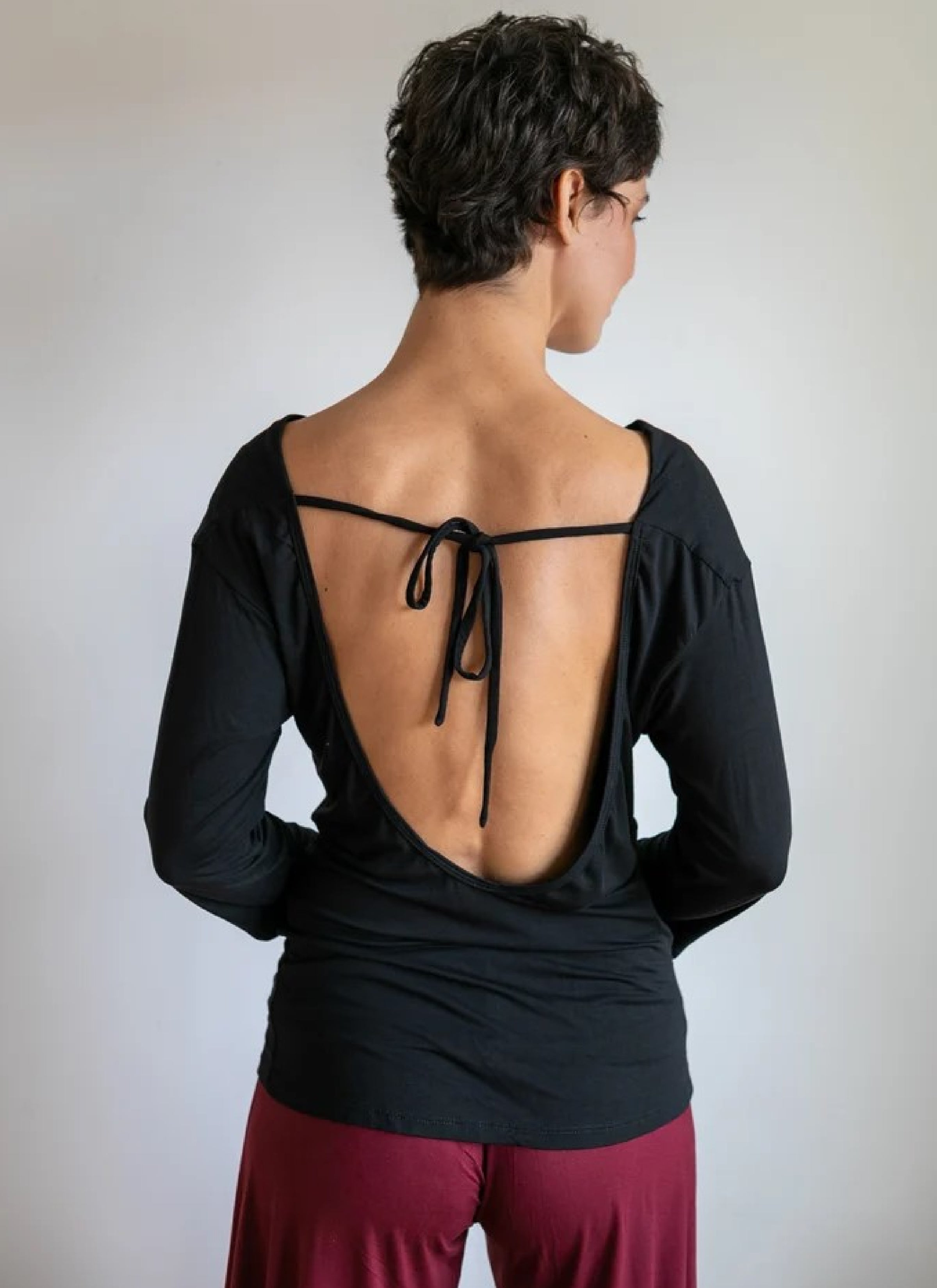 Backless long sleeve shirt deals
