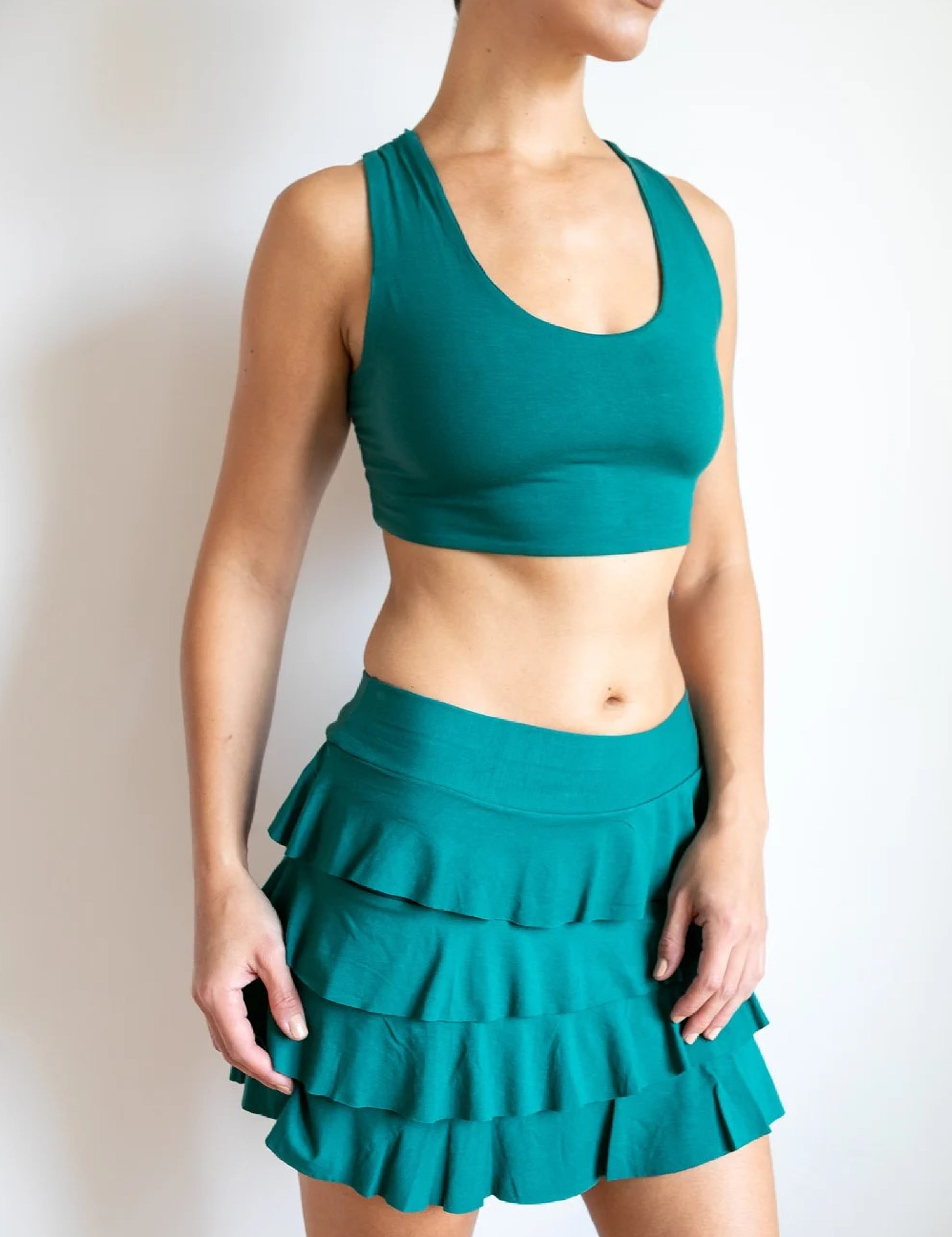 Shanti Criss Cross Back Yoga Sports Bra in Jasper Green