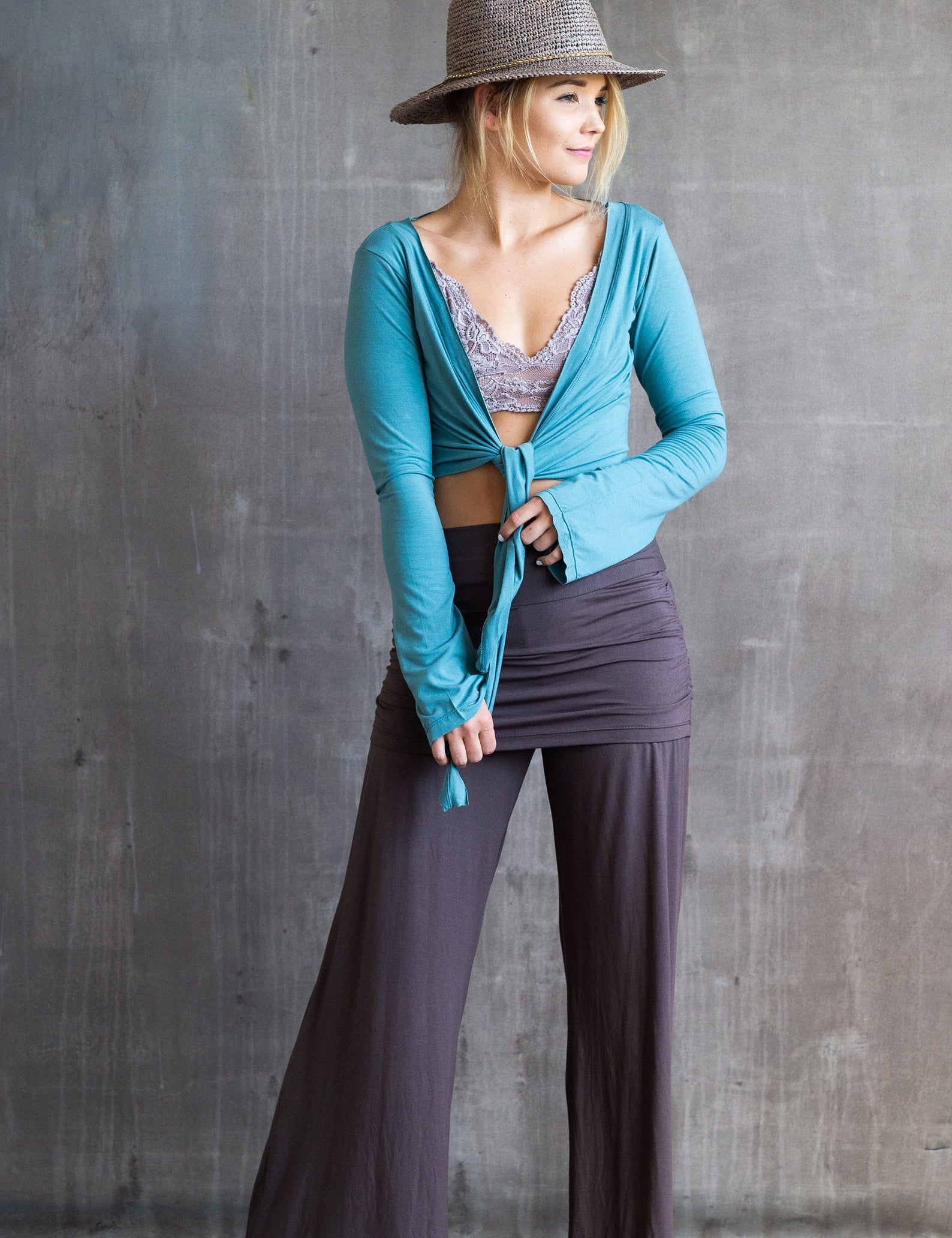 Wide-leg Palazzo Yoga Pants with Boot Cut and Miniskirt in Mocha Brown