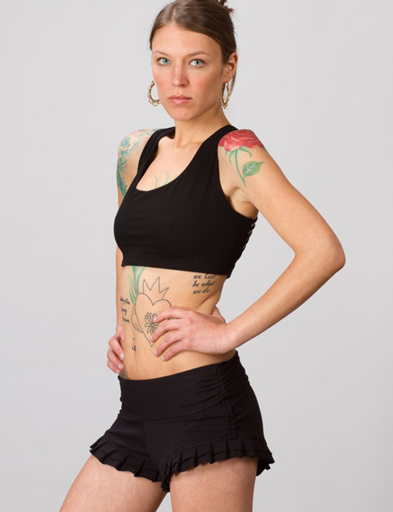 Strappy Yoga Sports Bra Tank Top in Black