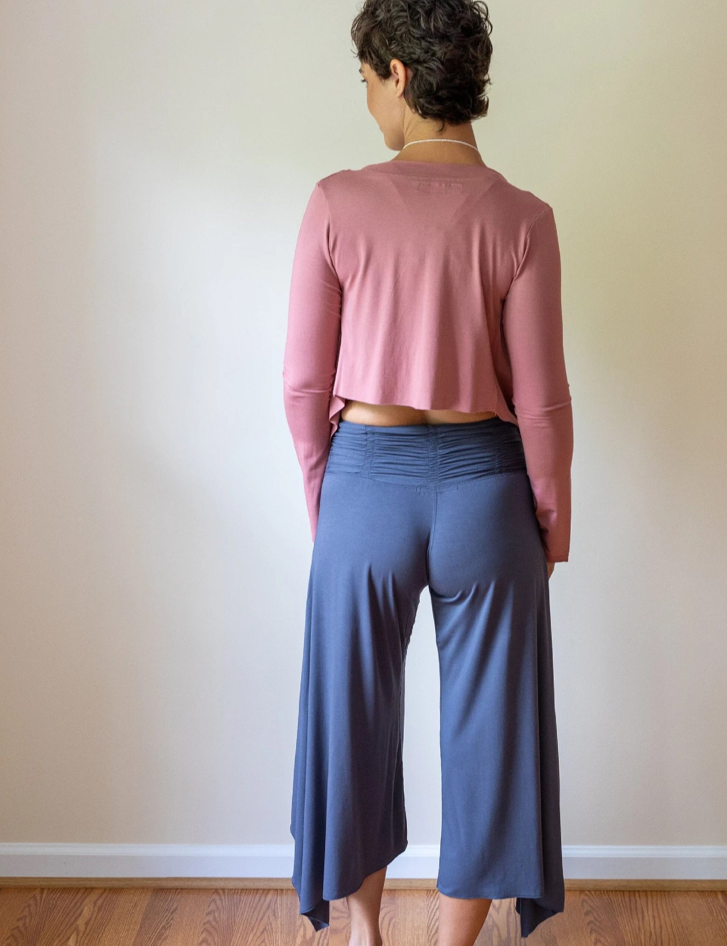 Ruched Waistband Gaucho Pants in Gray